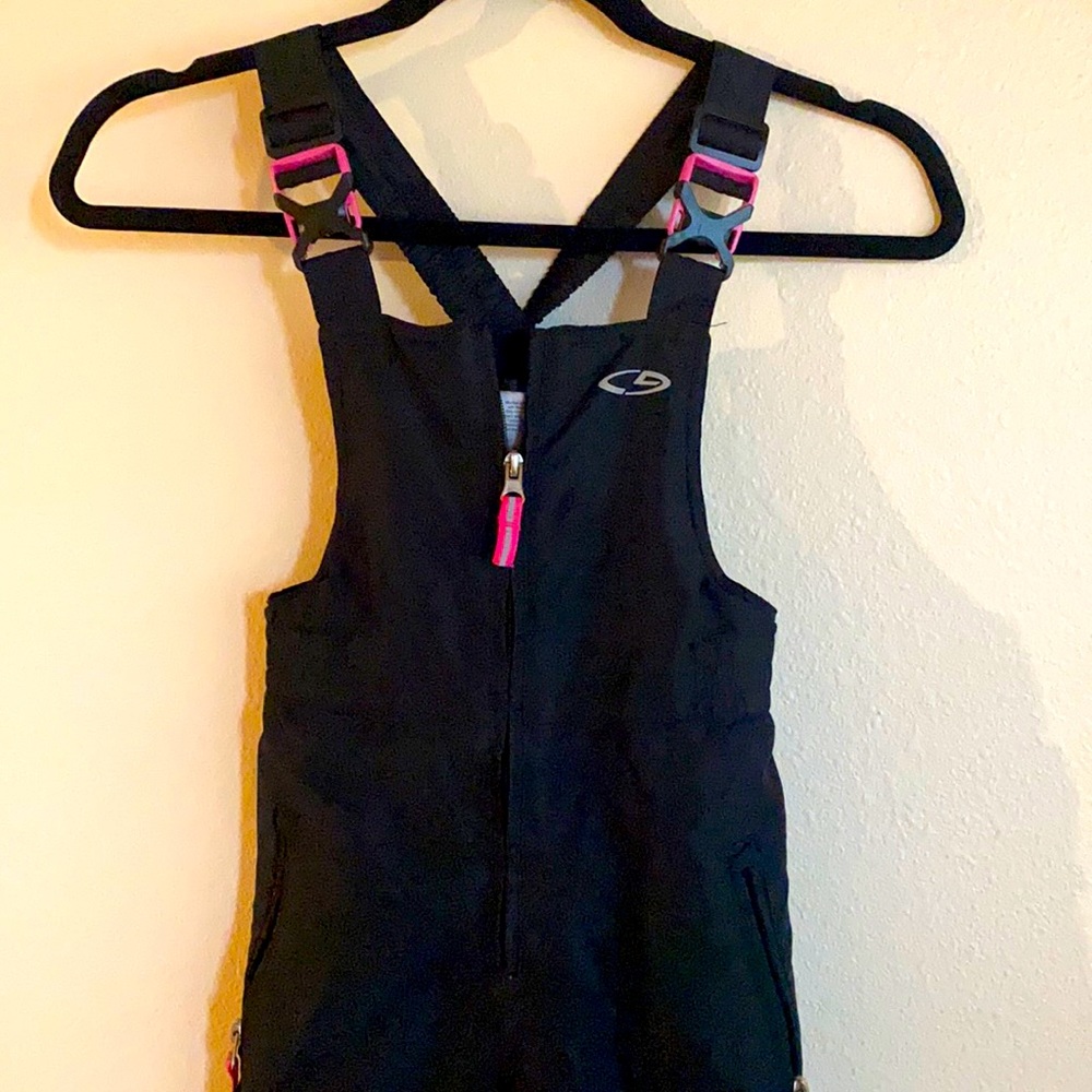 Girl’s Champion Snow overalls in size S(6-6x)